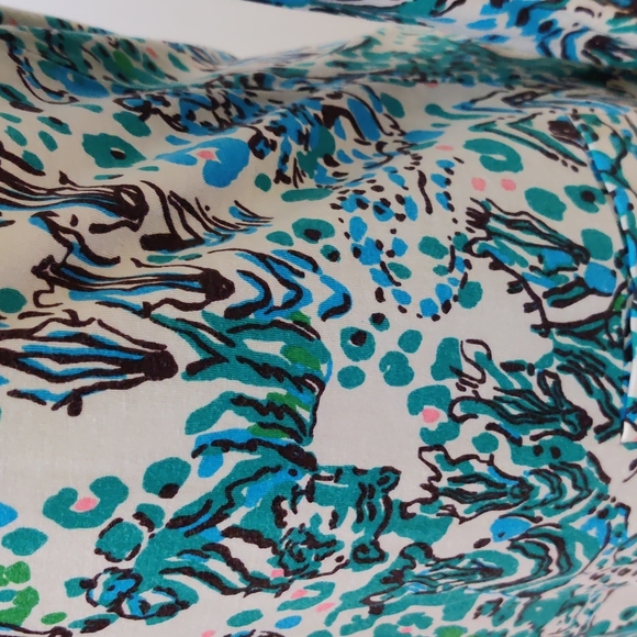 Lilly Pulitzer Safari Print Tunic Size Small - Picture 3 of 6
